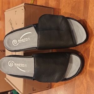 NAOT Ipo Soft Black Leather/Black croc Leather Slide 42 EU/11 women's NWT